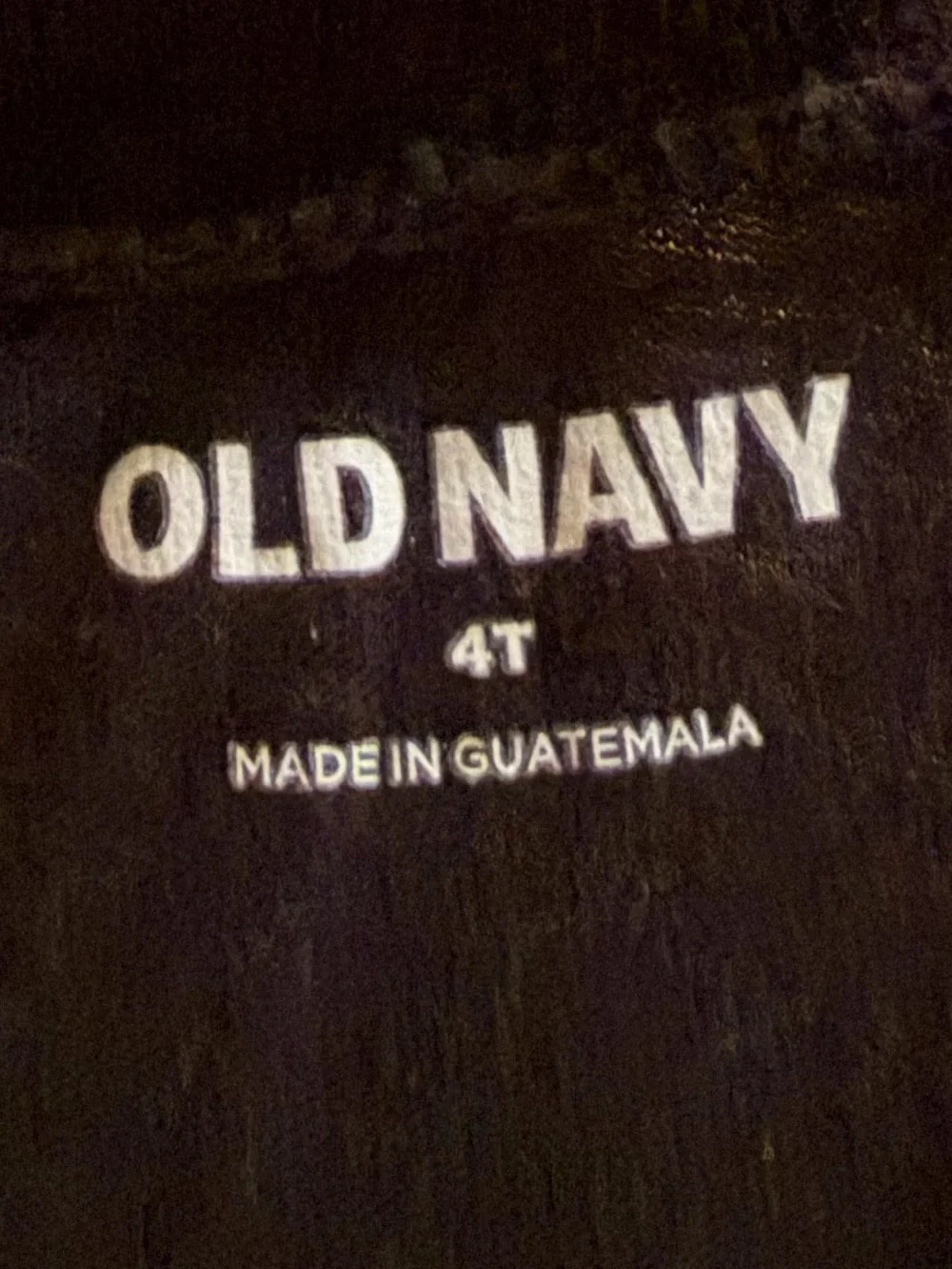 Kids old navy shirt size 4t